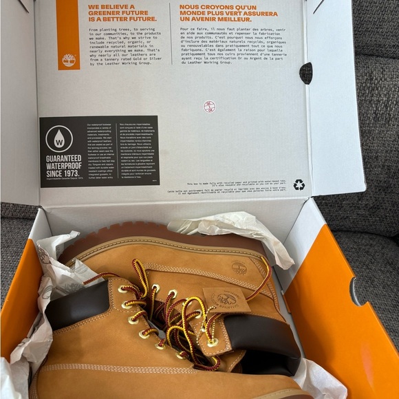 Brand new Timberland waterproof platform women’s boots 8.5 (with original box )! - Picture 6 of 12